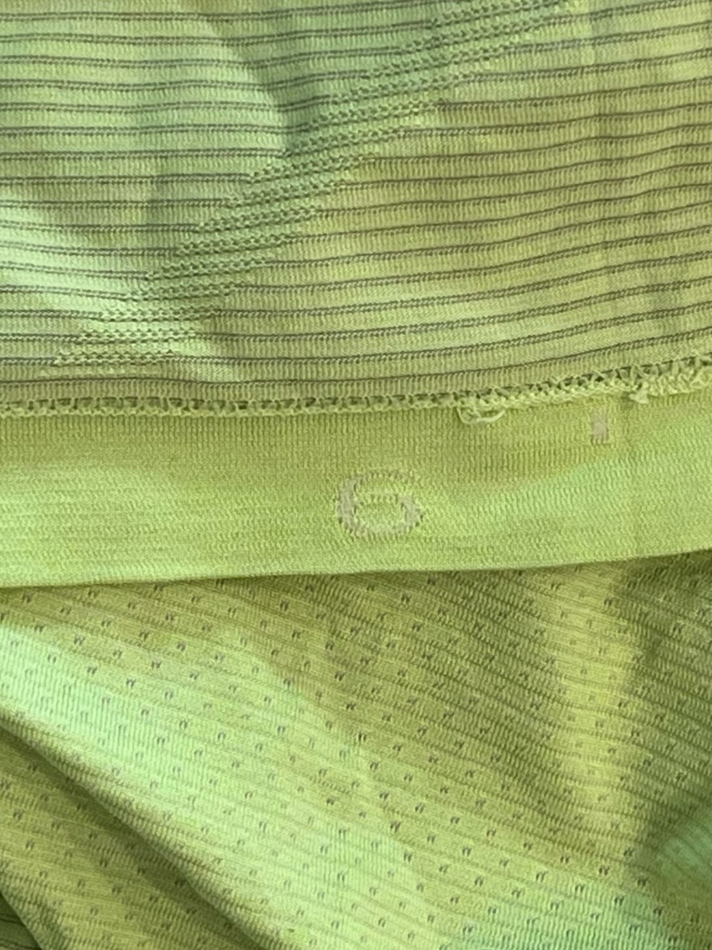Lululemon Swiftly Tech Racerback Tank Top Race Length Citron Yellow Green Size 6 - Picture 5 of 6